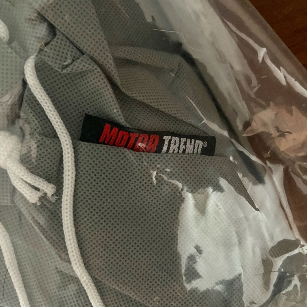 *** JK (2DOOR) JEEP COVER (MOTOR TREND). NEW, STILL IN ORIGINAL PACKAGING!! ***